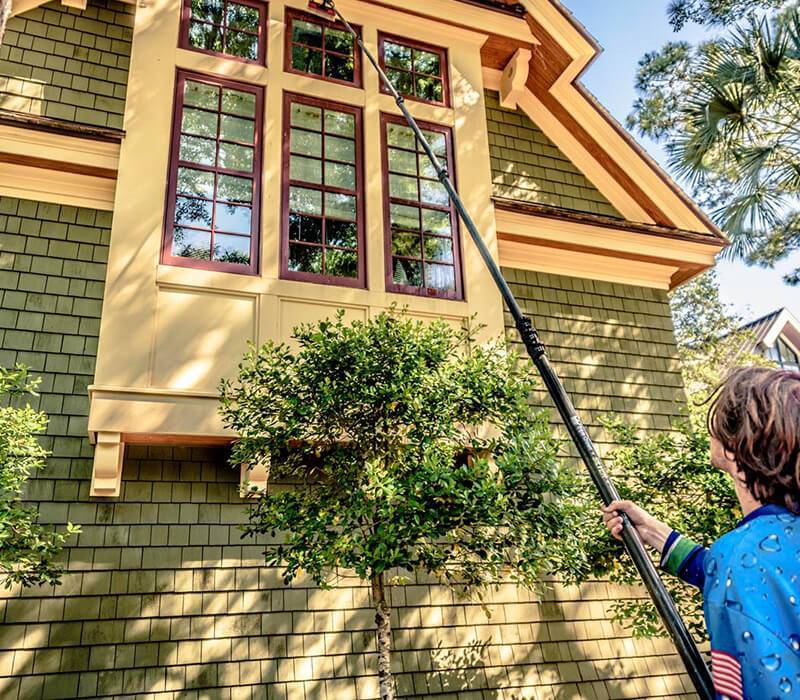 RESIDENTIAL WINDOW CLEANING